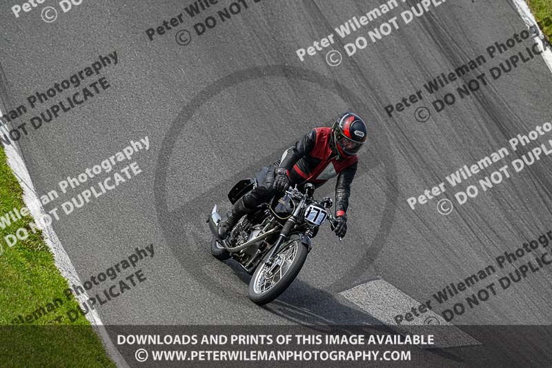 Vintage motorcycle club;eventdigitalimages;mallory park;mallory park trackday photographs;no limits trackdays;peter wileman photography;trackday digital images;trackday photos;vmcc festival 1000 bikes photographs